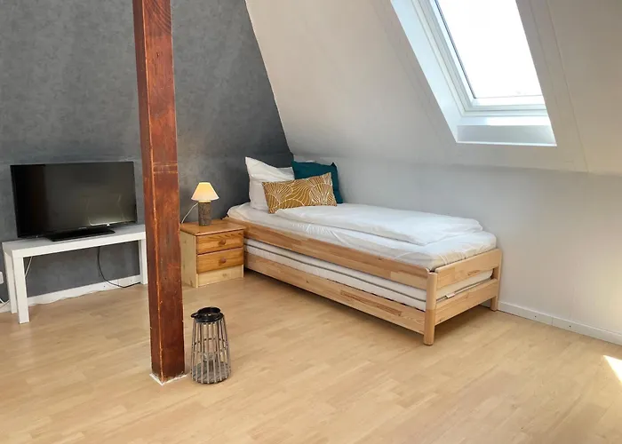 Nige Ooge 6 Κουξχάφεν